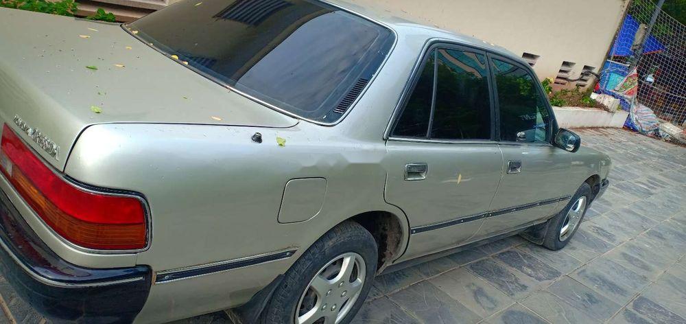 Toyota Cressida 1993 - Thanh lý xe Toyota Cressida năm 1993, màu vàng, nhập khẩu