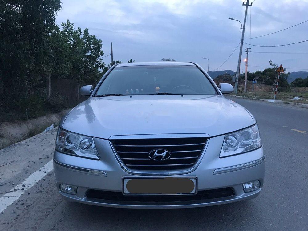 Hyundai Sonata  2.0AT 2009 - Bán Hyundai Sonata 2.0AT 2009, màu bạc, số tự động