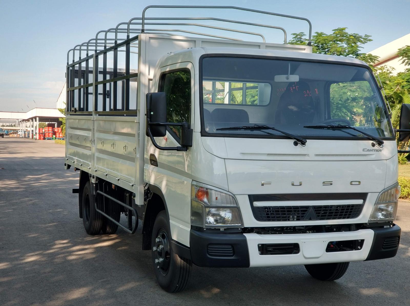 Mitsubishi Fuso 2018 - Bán xe tải tải trọng 3,4t giá rẻ nhất