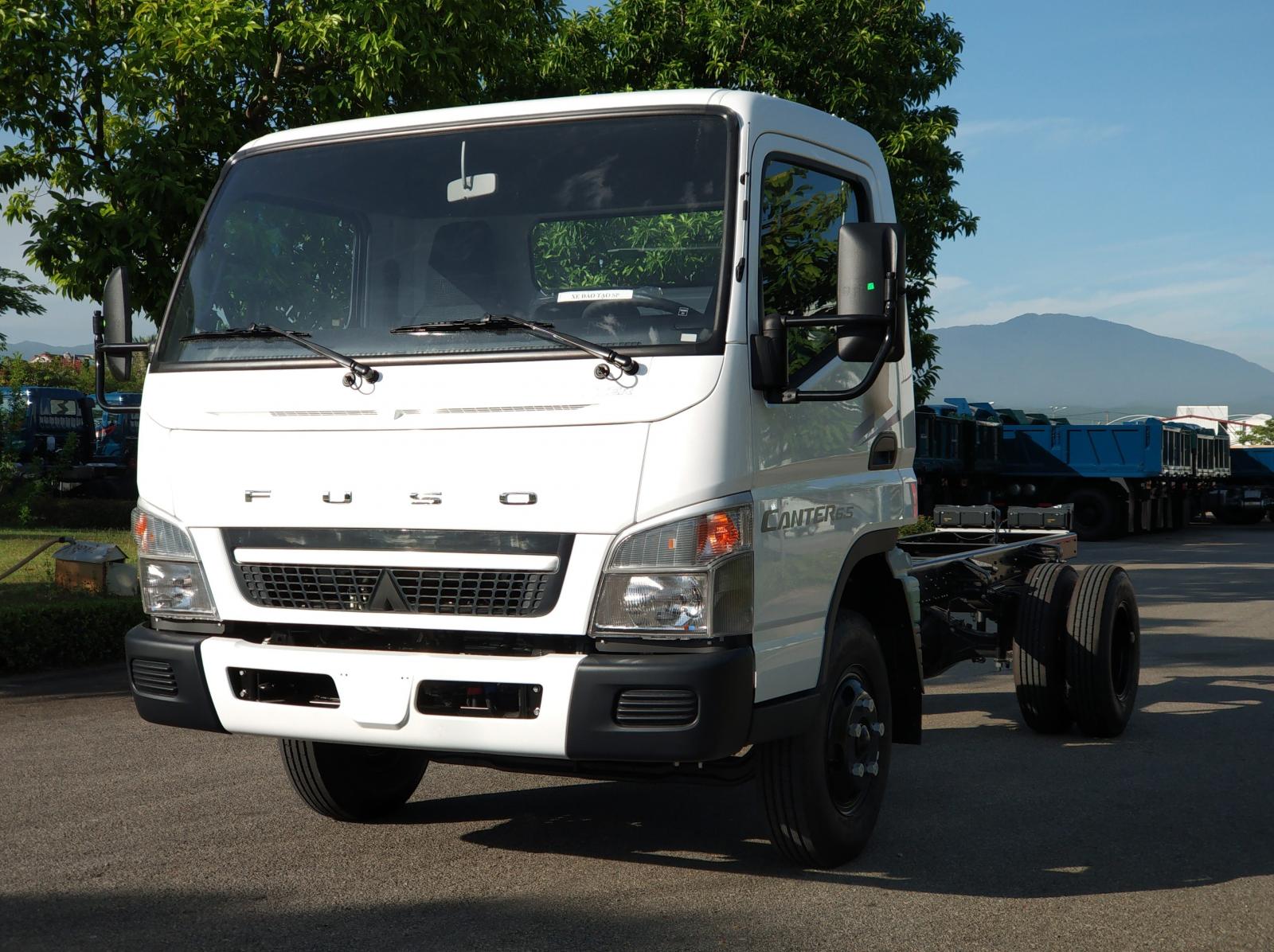 Mitsubishi Fuso 2018 - Bán xe tải tải trọng 3,4t giá rẻ nhất