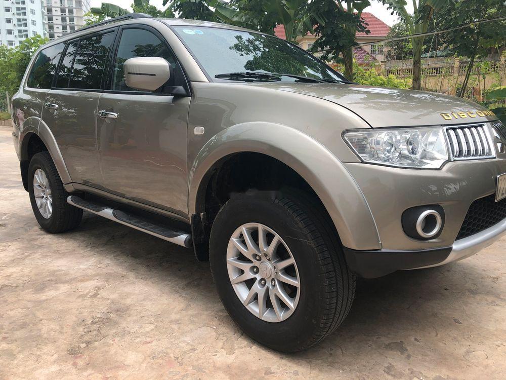 Mitsubishi Pajero Sport AT 2011 - Cần bán lại xe Mitsubishi Pajero Sport AT năm 2011, giá chỉ 560 triệu