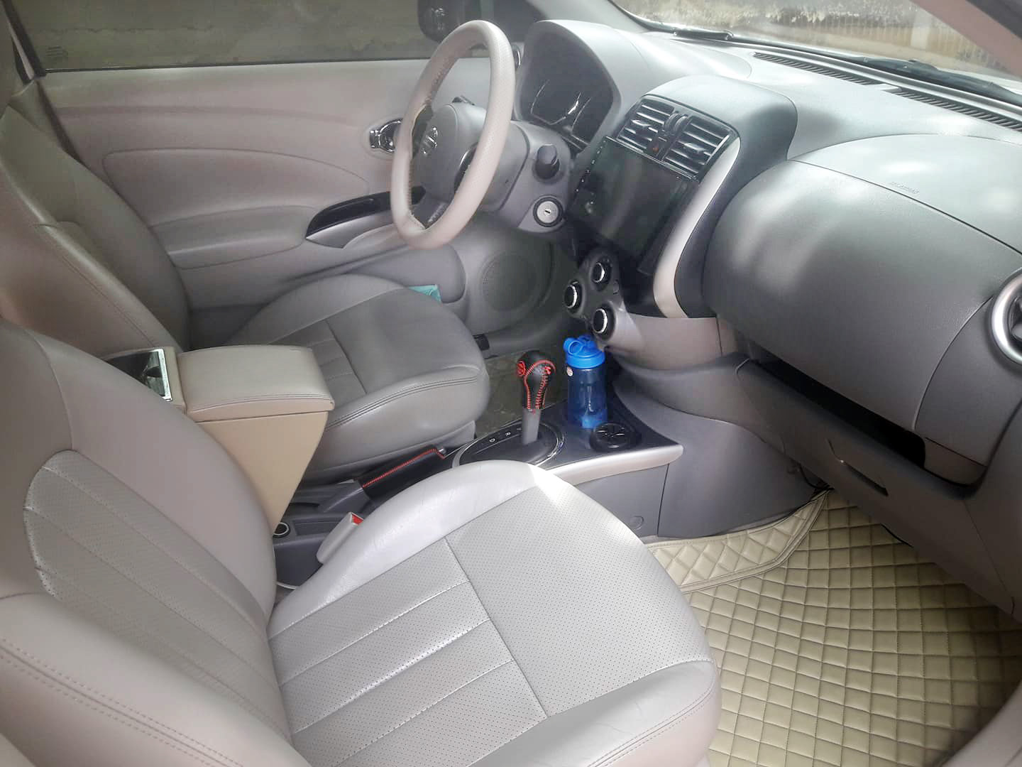 Nissan Sunny XV 2014 - Bán xe Nissan Sunny XV đời 2014, màu trắng, giá chỉ 368 triệu