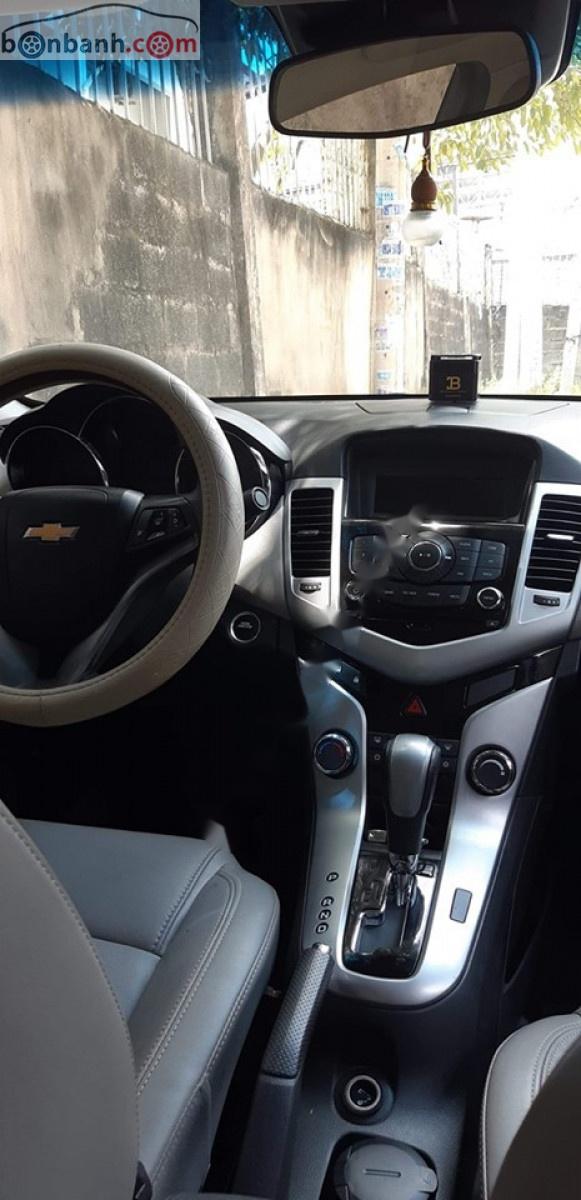 Chevrolet Cruze LTZ 2014 - Cần bán lại xe Chevrolet Cruze LTZ năm 2014, màu trắng