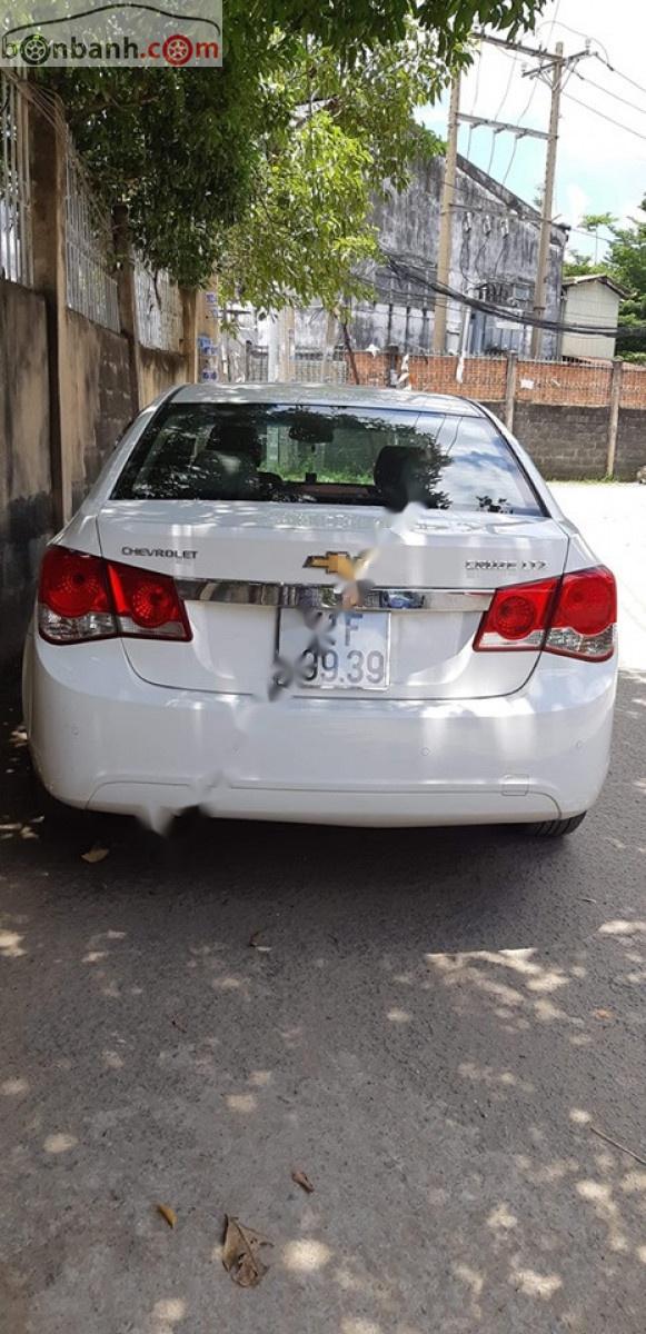 Chevrolet Cruze LTZ 2014 - Cần bán lại xe Chevrolet Cruze LTZ năm 2014, màu trắng