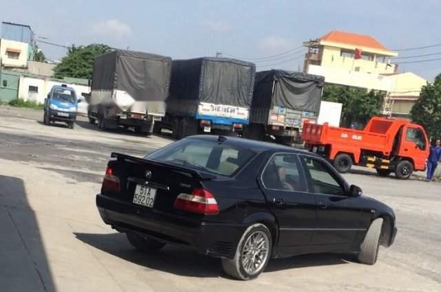 BMW 3 Series  318is   1997 - Bán BMW 318is sản xuất 1997, màu đen, nhập khẩu  