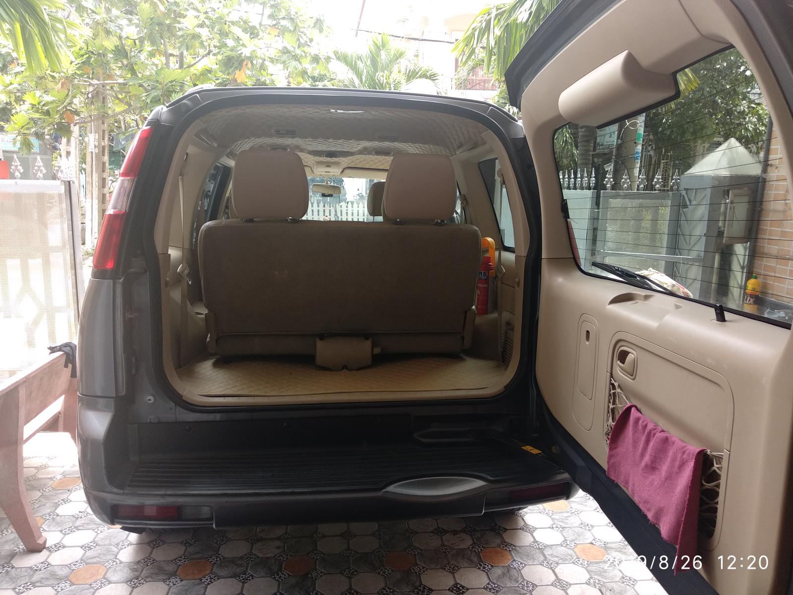 Ford Everest Limited 2011 - Cần bán Ford Everest Limited năm sản xuất 2011, màu xám (ghi)