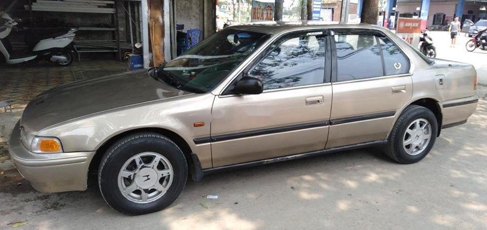 Honda Accord 1999 - Cần bán gấp Honda Accord đời 1999, xe nhập, giá chỉ 80 triệu