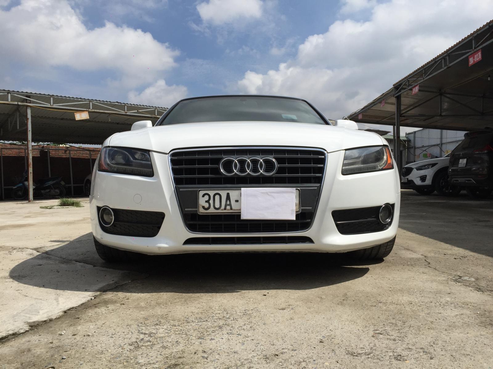 Audi A5 2010 - Bán xe Audi A5 Cabrionet năm SX 2010, mầu trắng, Hà Nội