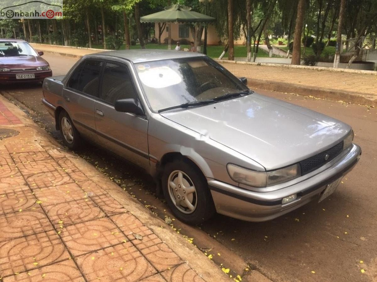 Nissan Bluebird SE 2.0 1991 - Bán Nissan Bluebird SE 2.0 đời 1991, màu bạc, xe nhập, giá 70tr