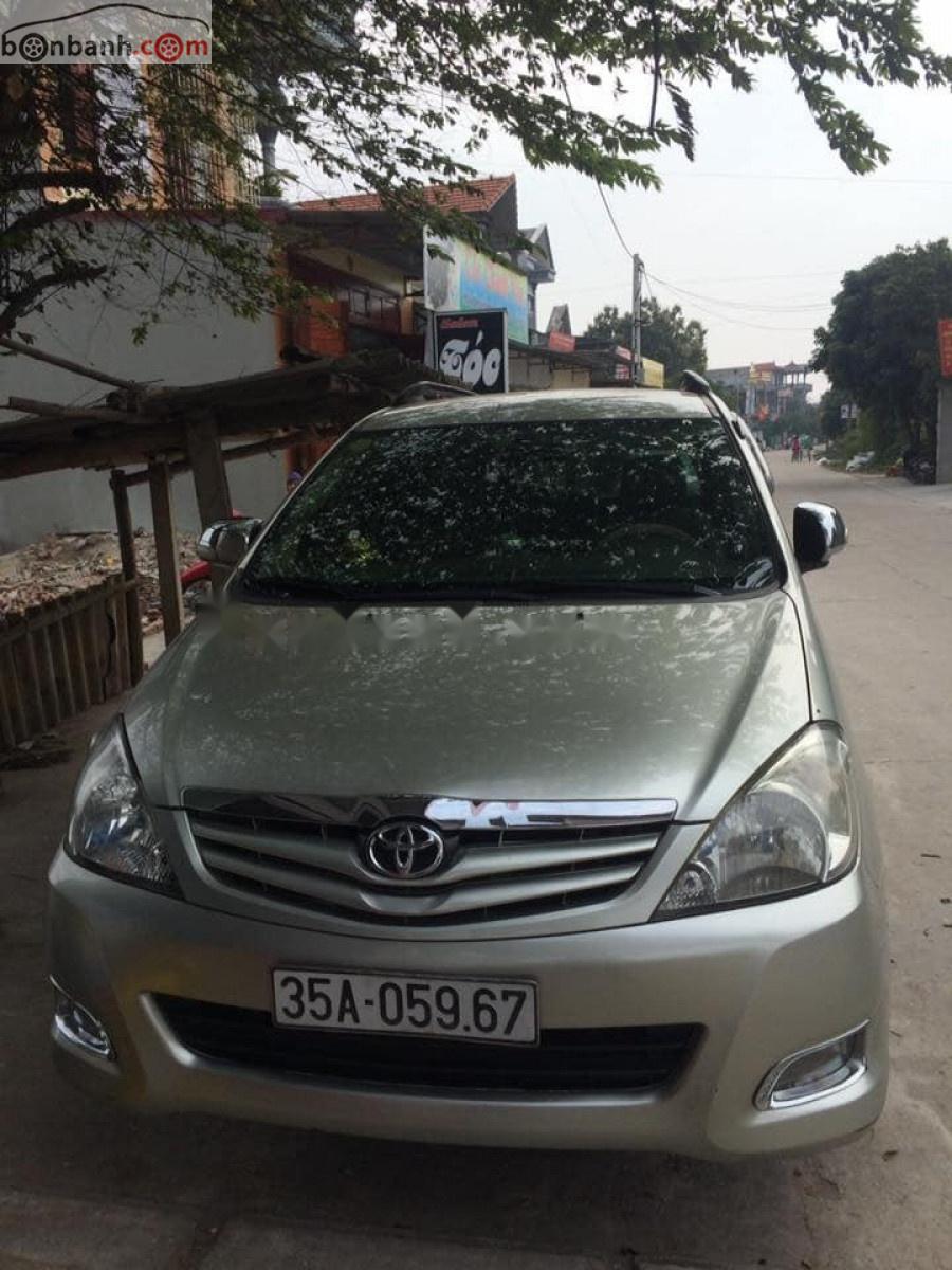 Toyota Innova G 2008 - Bán Toyota Innova G sản xuất năm 2008, màu bạc