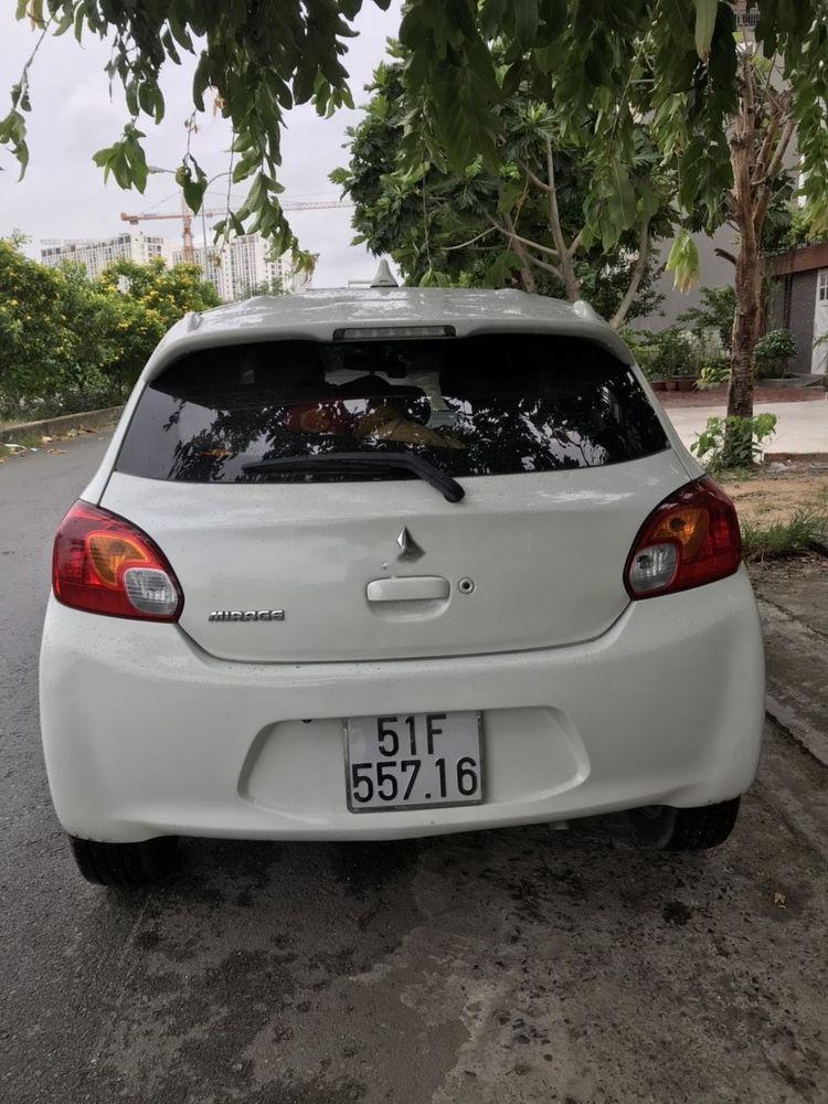 Mitsubishi Mirage AT 2015 - Bán Mitsubishi Mirage AT đời 2015, màu trắng, nhập khẩu xe gia đình, 330 triệu