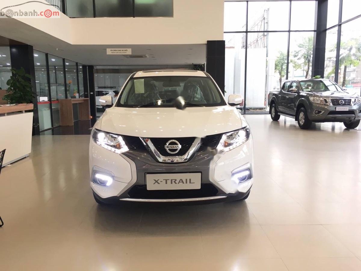 Nissan X trail V Series 2.5 SV Luxury 4WD 2019 - Cần bán Nissan X trail V Series 2.5 SV Luxury 4WD đời 2019, màu trắng