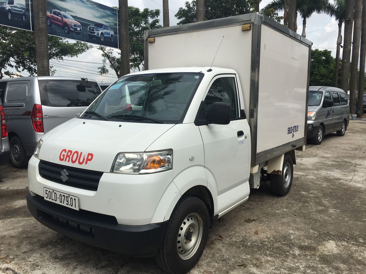 Suzuki Carry 2016 - Bán Suzuki đầu to đời 2016, nhập khẩu Indonesia, thùng kín, xe chạy ít