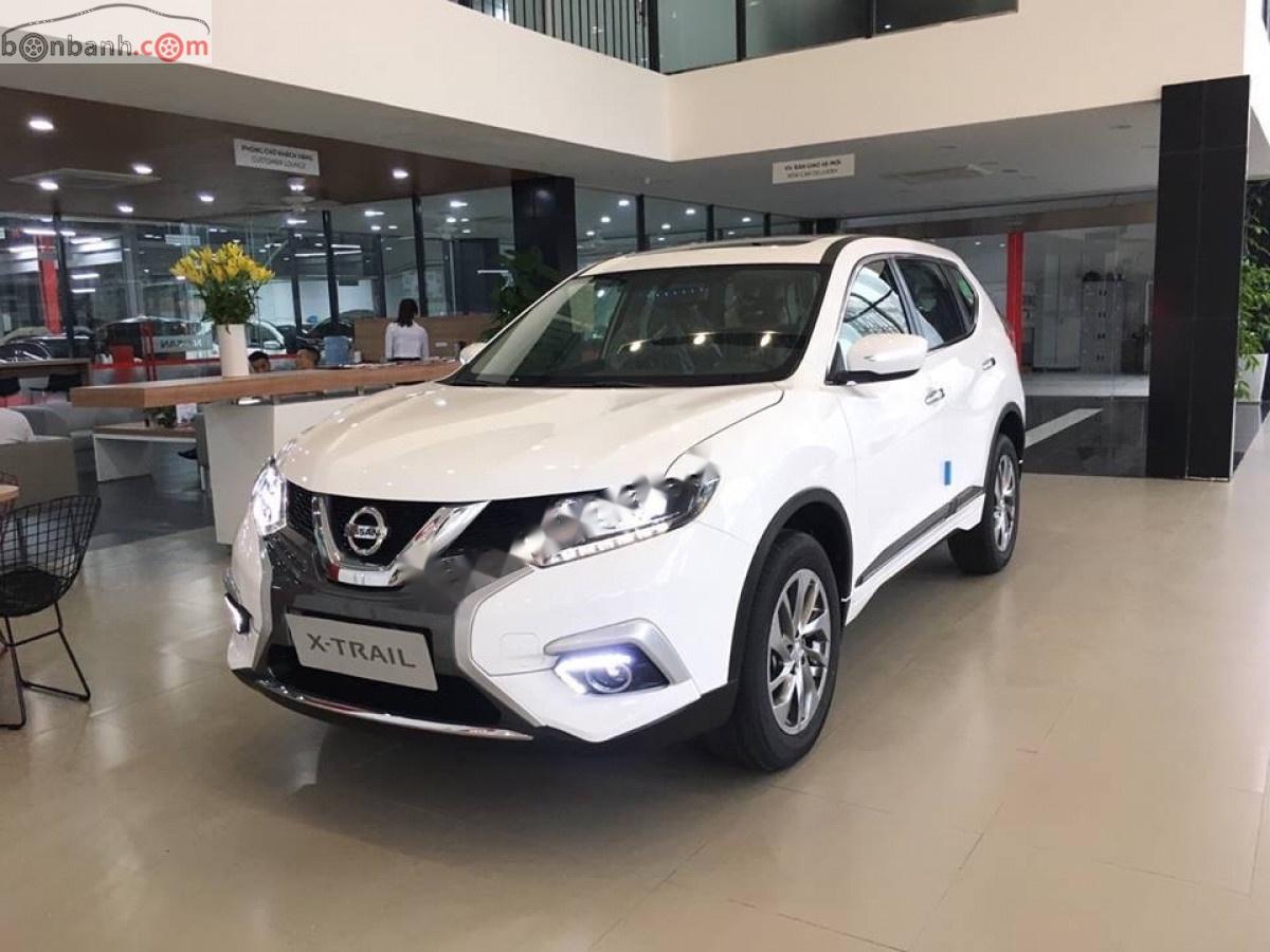 Nissan X trail V Series 2.5 SV Luxury 4WD 2019 - Cần bán Nissan X trail V Series 2.5 SV Luxury 4WD đời 2019, màu trắng