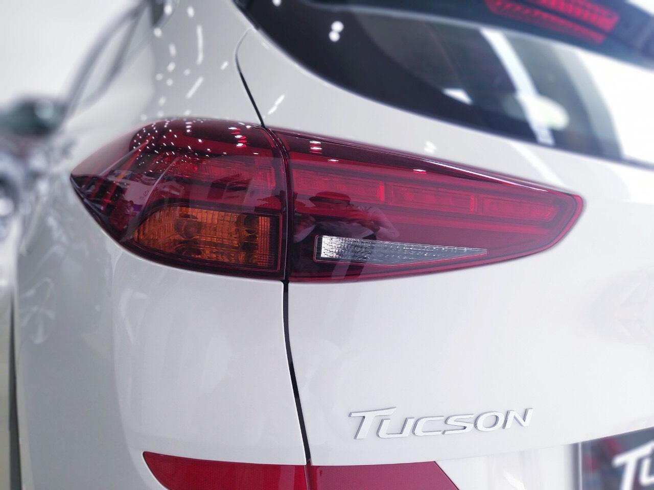 Hyundai Tucson 2019 - Bán Hyundai Tucson xăng tiêu chuẩn 2019 giá tốt giao ngay KM 30TR PK