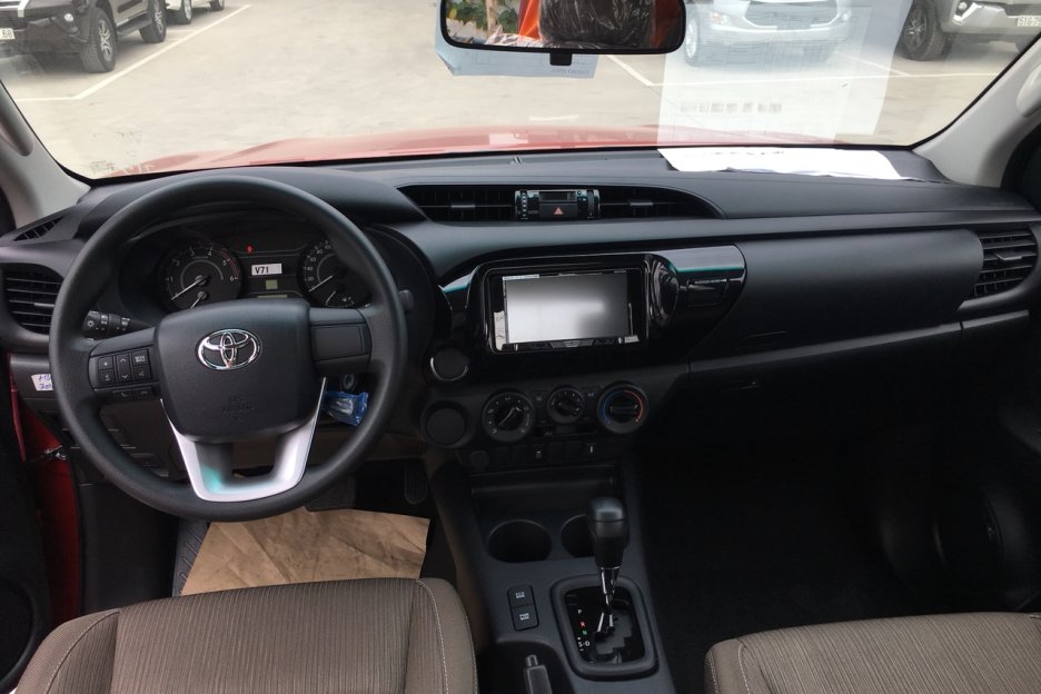 Toyota Hilux 2019 - Bán Hilux E dầu 662tr, hỗ trợ vay 80% xe