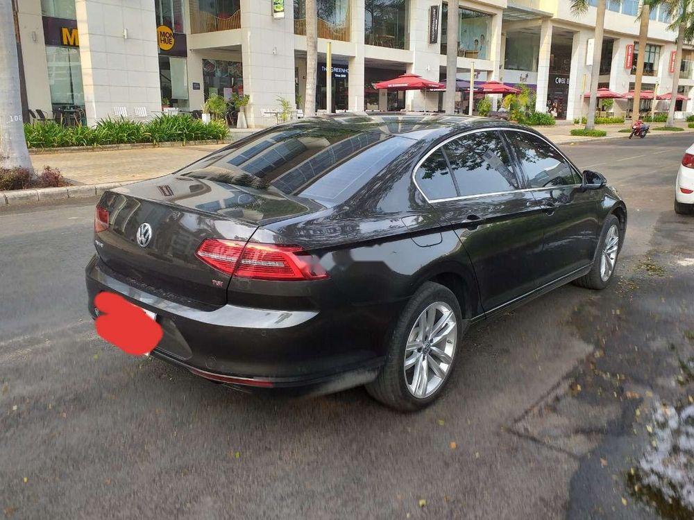 Volkswagen Passat   2016 - Bán Volkswagen Passat năm sản xuất 2016, màu đen, xe nhập  