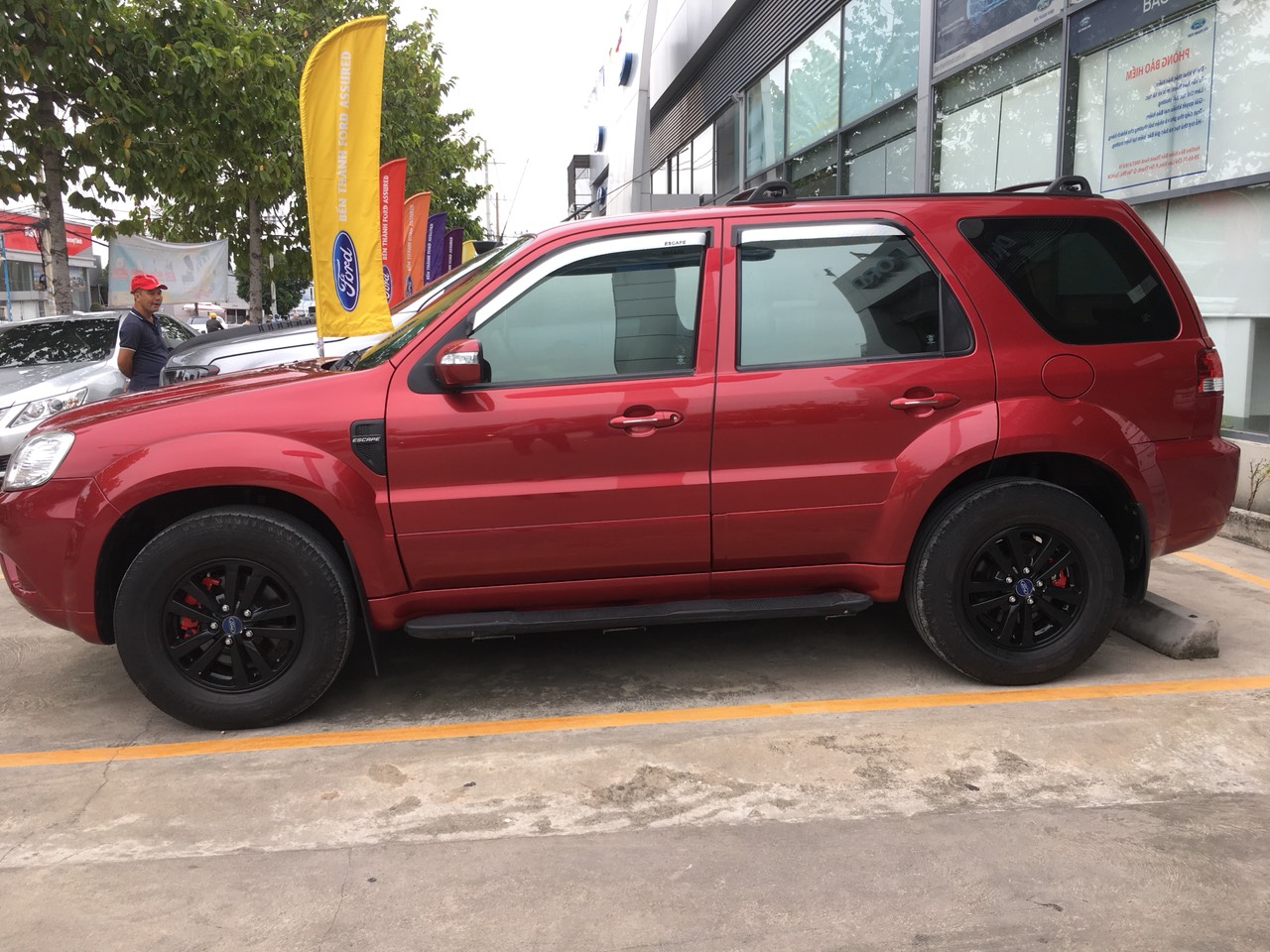 Ford Escape 2010 - Bán Ford Escape 2.3L 5 chỗ đời 2010, màu đỏ ruby