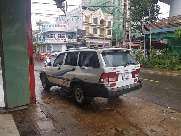 Ssangyong Musso   2003 - Bán Ssangyong Musso đời 2003, màu trắng, nhập khẩu