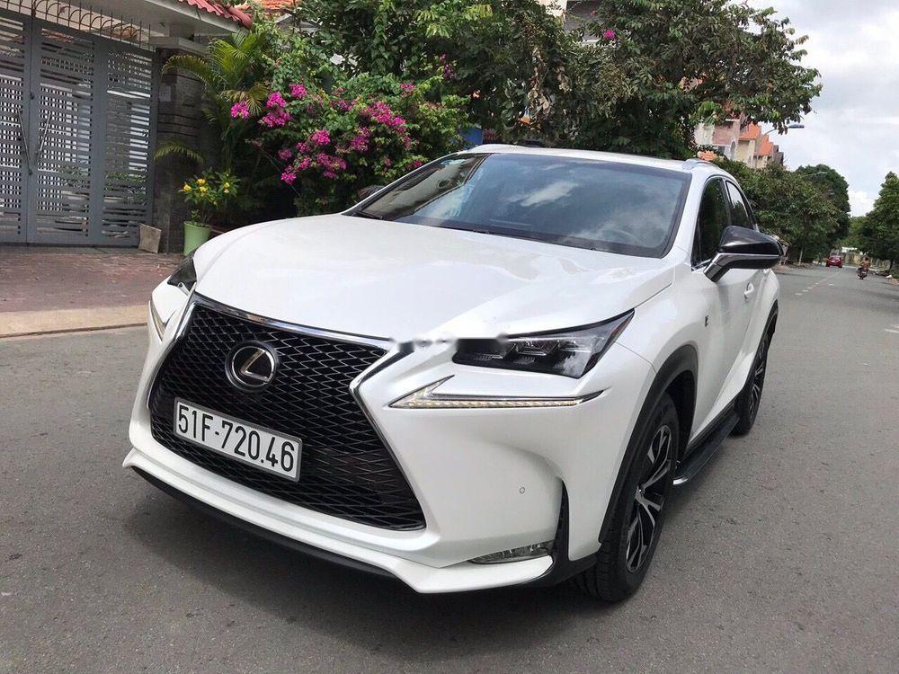 Lexus NX  200T F-Sport 2016 - Gia đình bán Lexus NX 200T F-Sport năm 2016, màu trắng, nhập khẩu