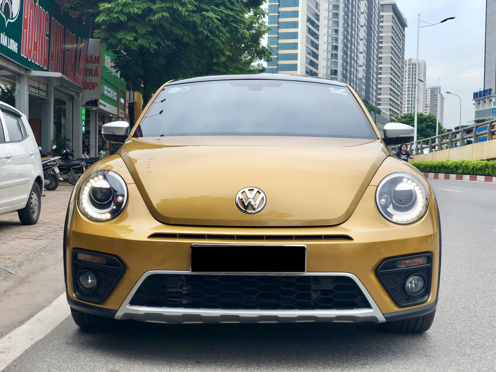 Volkswagen Beetle 2017 - Bán Volkswagen Beetle Dune sản xuất 2017, odo 9.000 miles