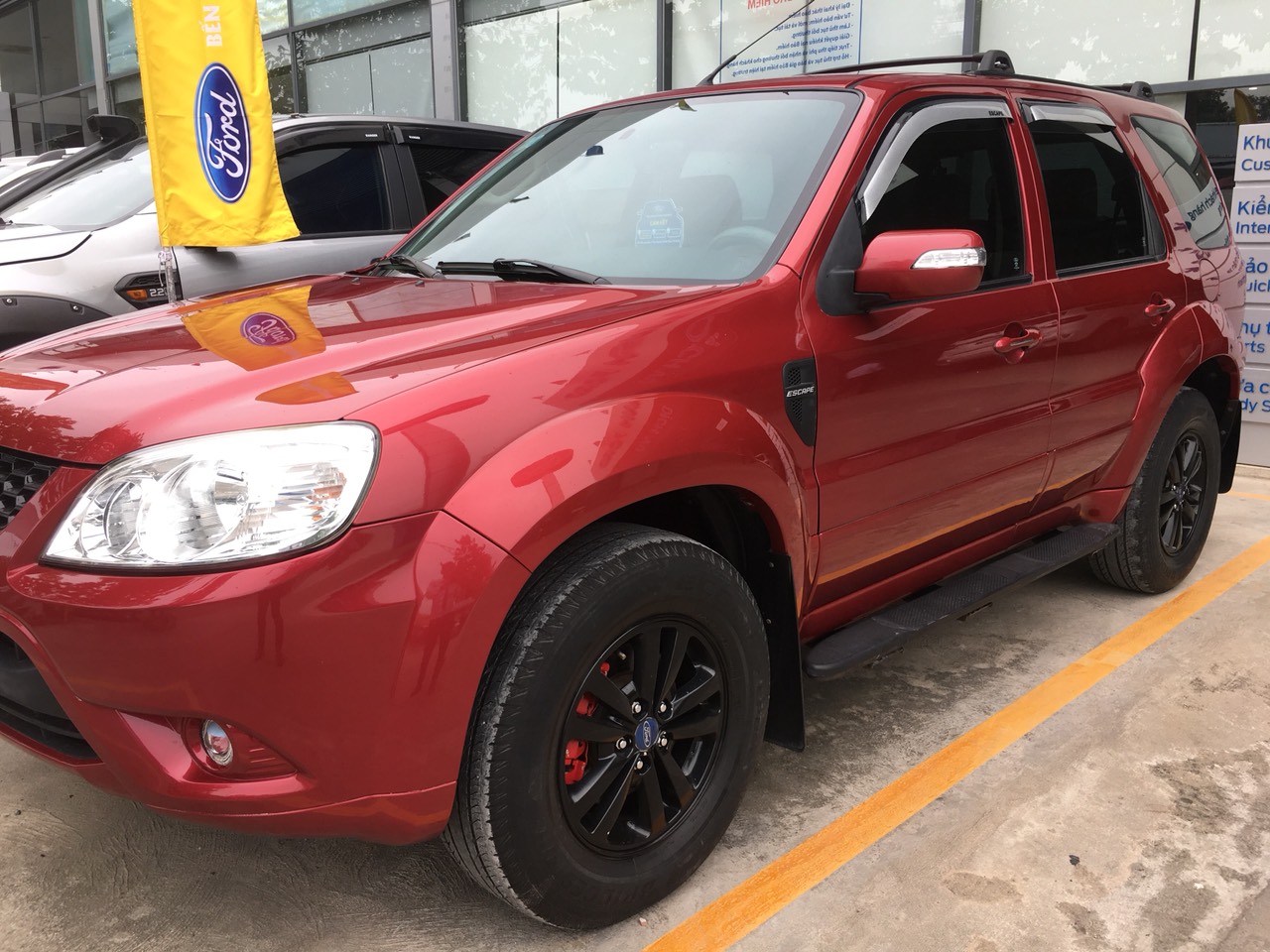 Ford Escape 2010 - Bán Ford Escape 2.3L 5 chỗ đời 2010, màu đỏ ruby