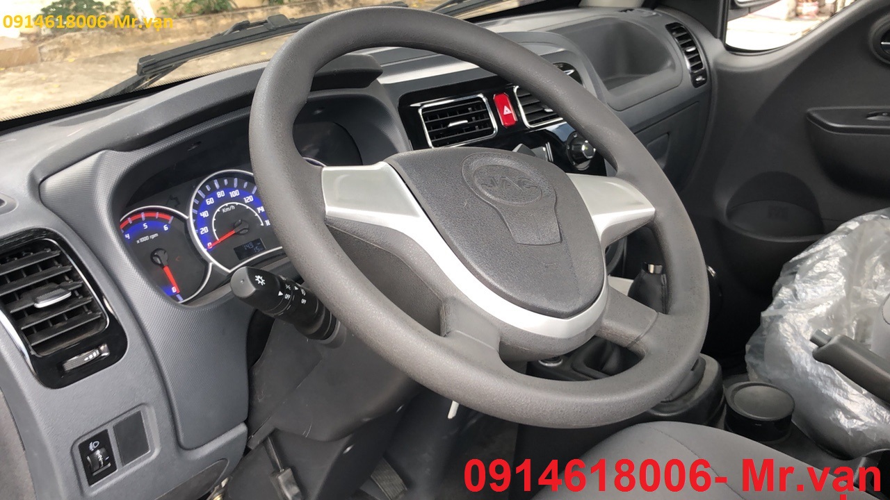 2019 - Bán xe tải JAC 1T5, đời 2019, thùng dài 3m3, máy Isuzu, giá cực tốt