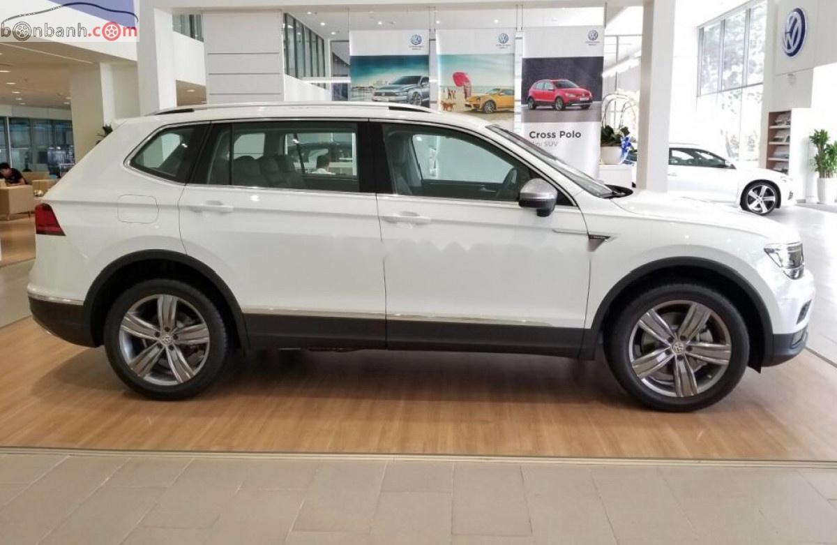 Volkswagen Tiguan Allspace Luxury 2019 - Bán Volkswagen Tiguan Allspace Luxury sản xuất năm 2019, màu trắng, nhập khẩu