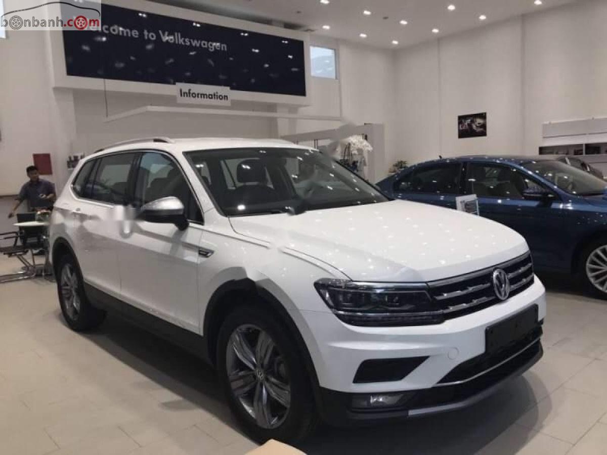 Volkswagen Tiguan Allspace Luxury 2019 - Bán Volkswagen Tiguan Allspace Luxury sản xuất năm 2019, màu trắng, nhập khẩu