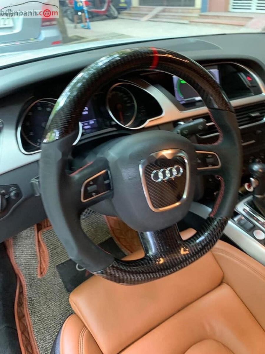 Audi A5 2011 - Cần bán lại xe Audi A5 đời 2011, màu trắng, nhập khẩu nguyên chiếc, 789tr