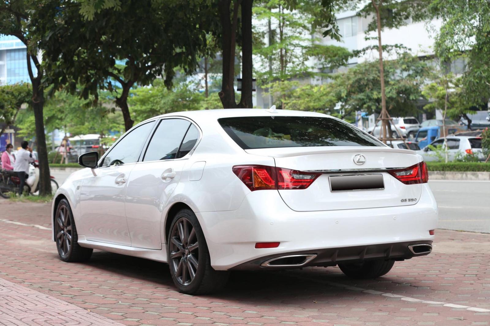 Lexus GS 2012 - Bán xe Lexus GS đăng ký lần đầu 2012, màu trắng, nhập khẩu nguyên chiếc, giá chỉ 2 tỷ 200 triệu đồng