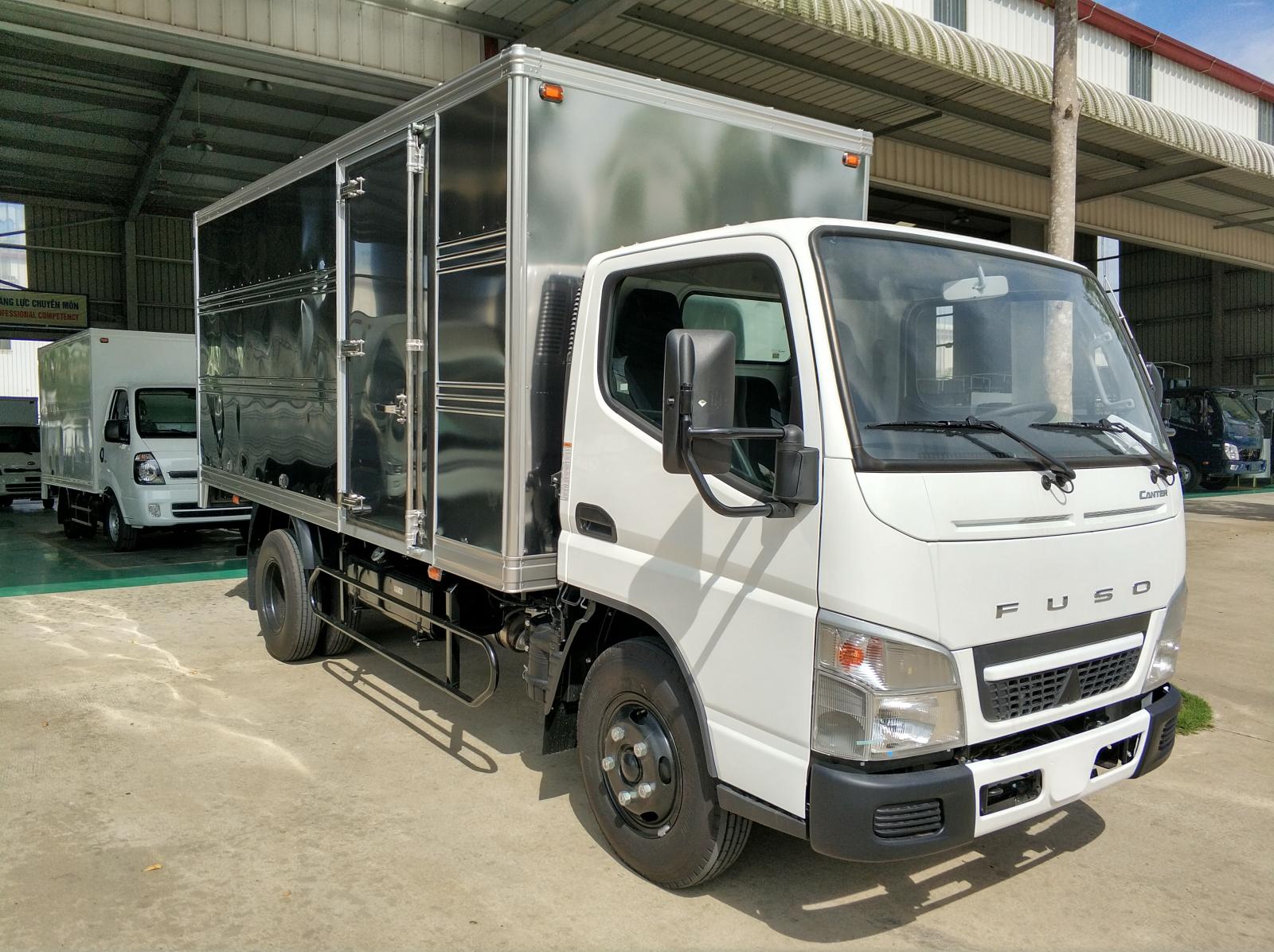 Genesis 2019 - Bán xe tải Mitsubishi Fuso 4.99 xuất xứ Nhật Bản