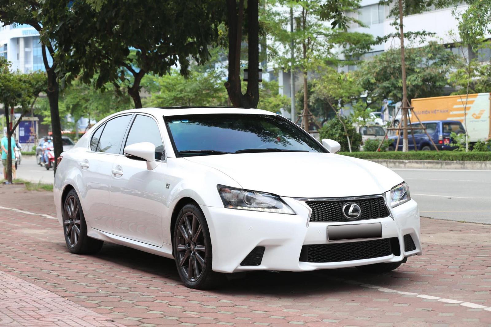 Lexus GS 2012 - Bán xe Lexus GS đăng ký lần đầu 2012, màu trắng, nhập khẩu nguyên chiếc, giá chỉ 2 tỷ 200 triệu đồng