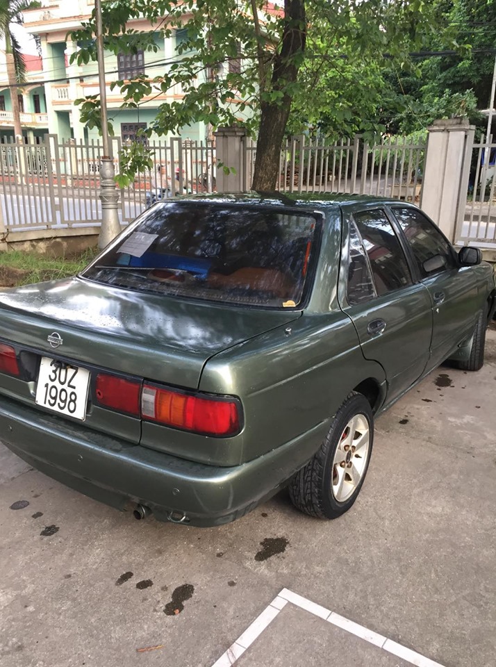 Nissan Sunny 1992 - Bán Nissan Sunny 1.6L 1992