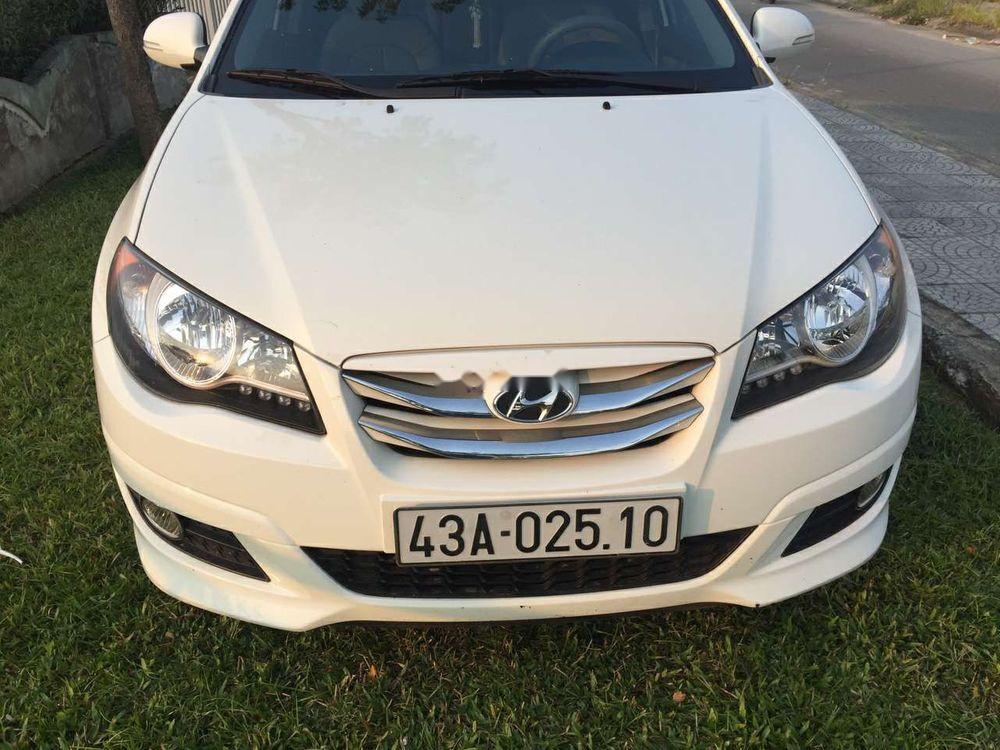 Hyundai Avante 2011 - Bán xe Hyundai Avante đời 2011, màu trắng số sàn