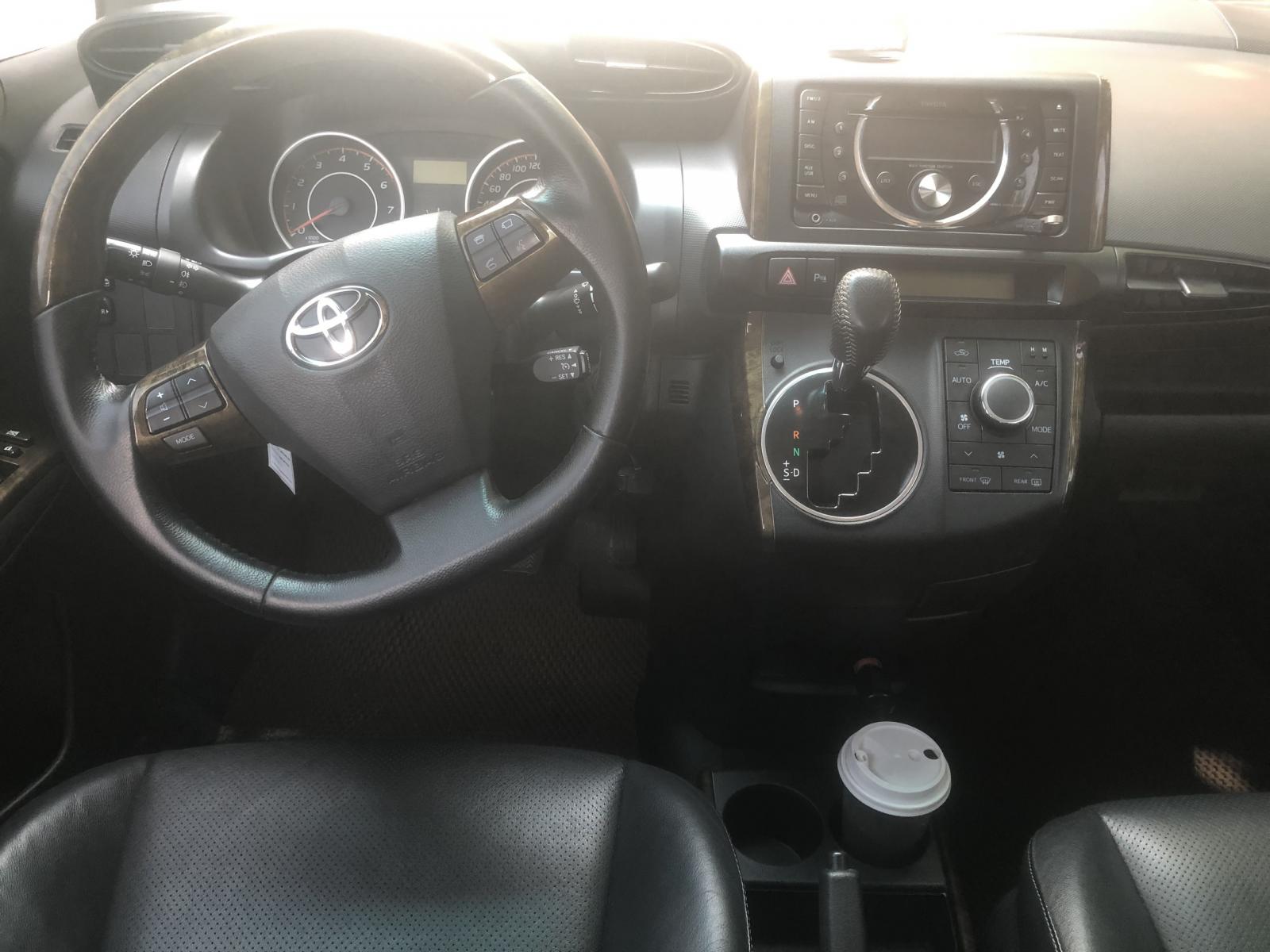 Toyota Wish 2012 - Bán xe Toyota Wish 2.0 AT nhập khẩu 2012, tên tư nhân biển Hà Nội