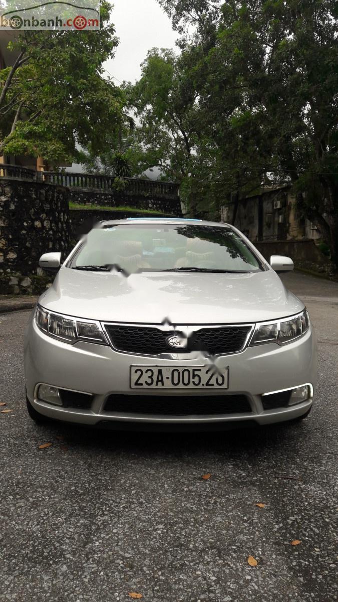 Kia Forte 2012 - Chính chủ bán Kia Forte năm sản xuất 2012, màu bạc