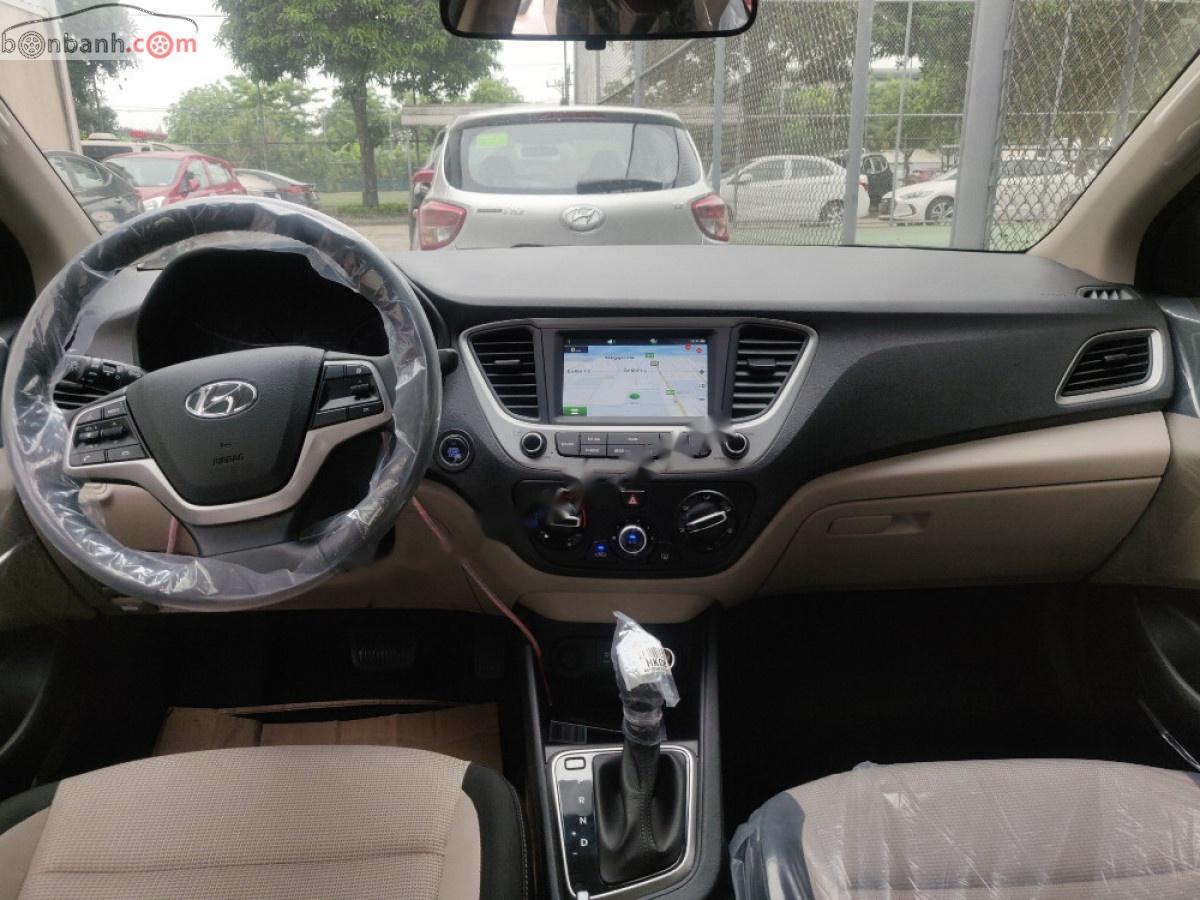 Hyundai Accent   2019 - Bán xe Hyundai Accent 1.4 AT 2019, màu trắng