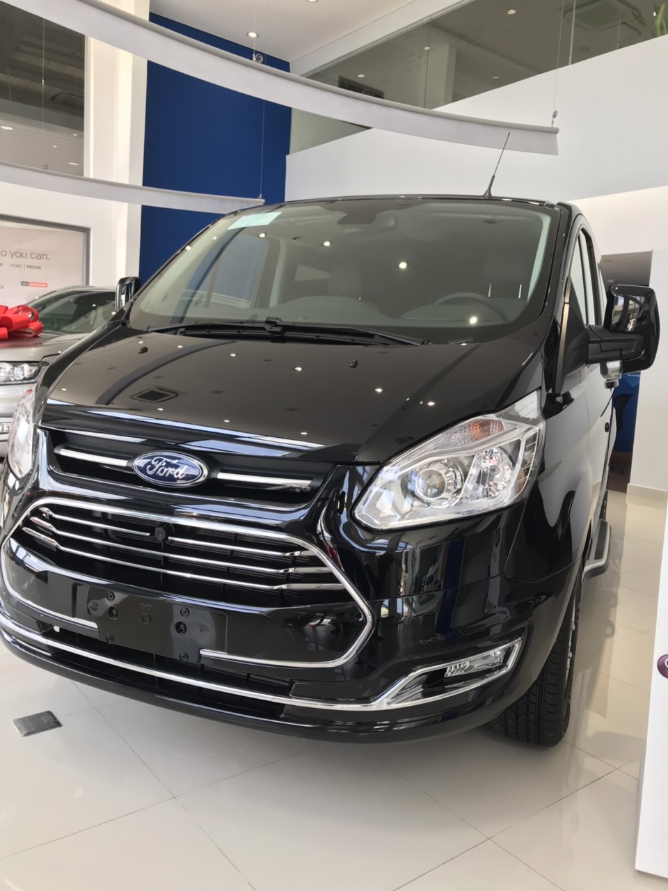 Ford Tourneo 2019 - Siêu phẩm MPV phong cách siêu sang vừa mới ra mắt, Ford Tourneo ưu đãi mạnh trong tháng 9