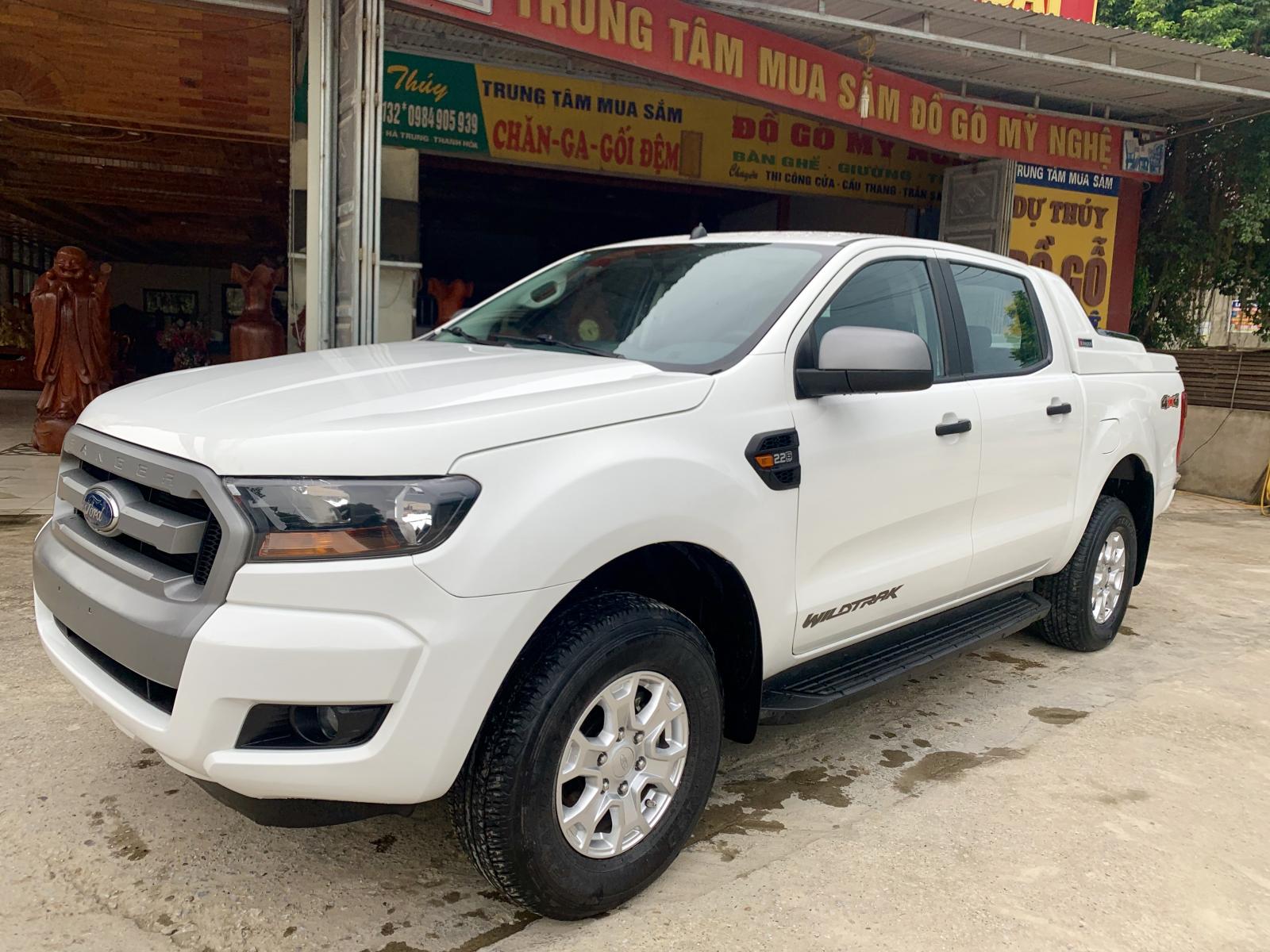 Ford Ranger 2016 - Bán Ford Ranger XLS 2.2AT sản xuất năm 2016, màu trắng, nhập khẩu nguyên chiếc