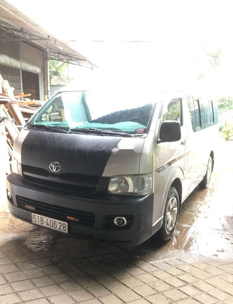 Toyota Hiace     2005 - Bán Toyota Hiace sản xuất năm 2005, xe nhập