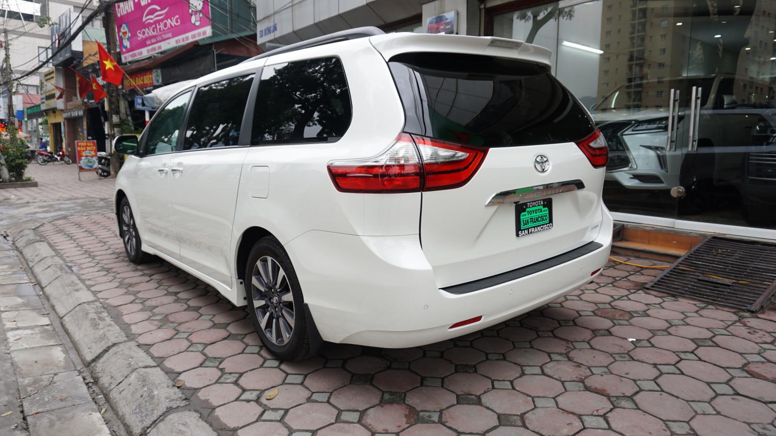 Toyota Sienna 2019 - Bán Toyota Sienna Limited model 2020, 1 cầu xe mới nhập Mỹ, giao ngay toàn quốc, LH 093.996.2368 Ms Ngọc Vy