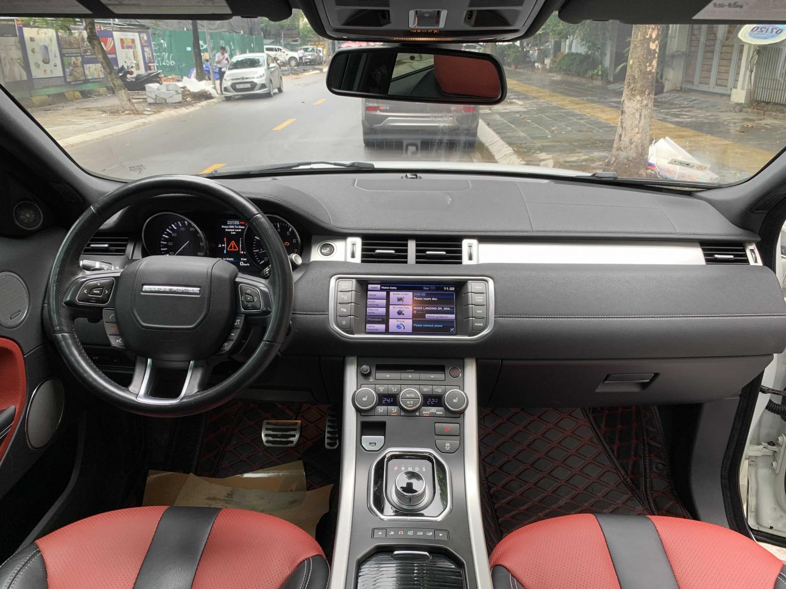 LandRover Evoque 2012 - Bán LandRover Evoque đăng ký 2012, màu trắng, xe nhập, giá tốt 1 tỷ 380 triệu đồng