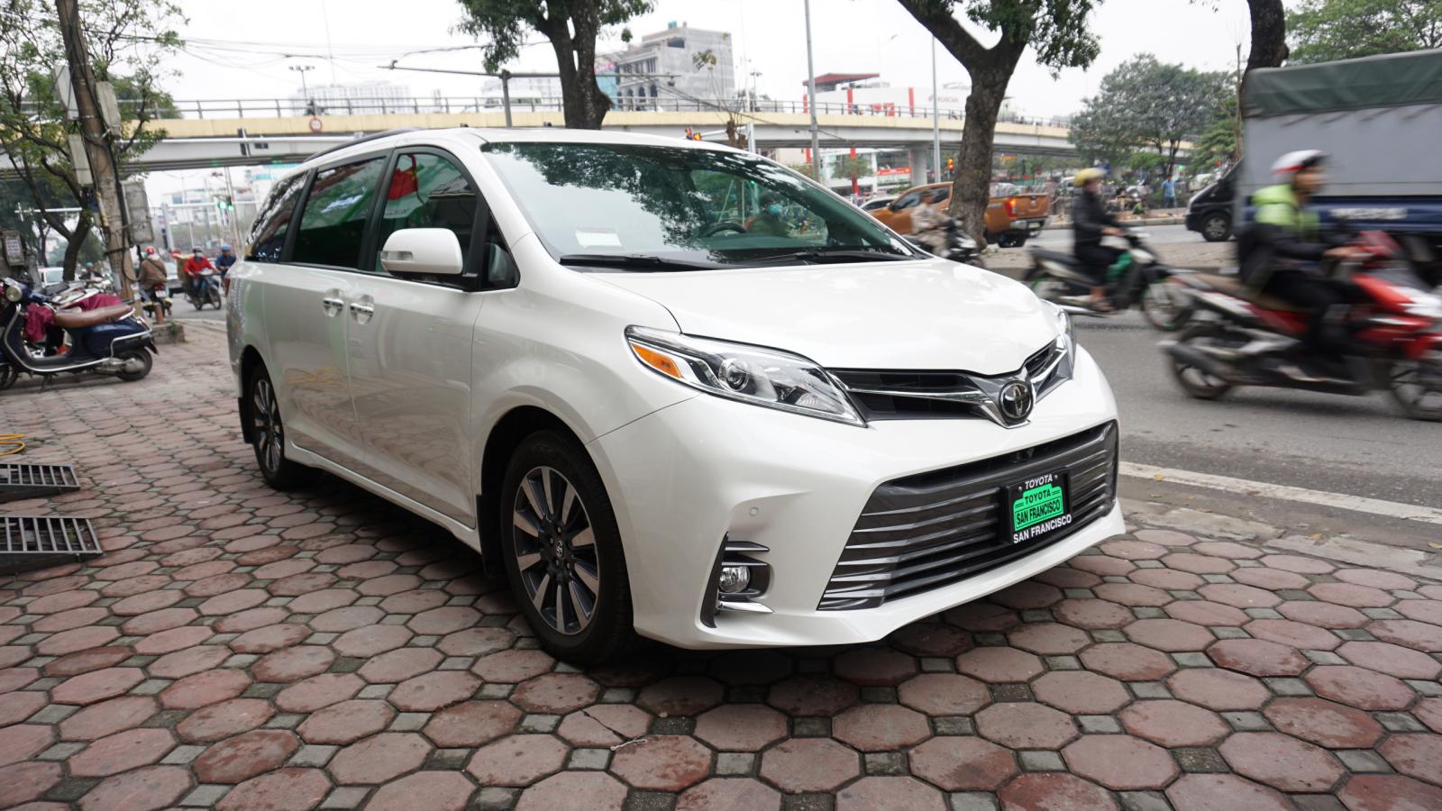 Toyota Sienna 2019 - Bán Toyota Sienna Limited model 2020, 1 cầu xe mới nhập Mỹ, giao ngay toàn quốc, LH 093.996.2368 Ms Ngọc Vy