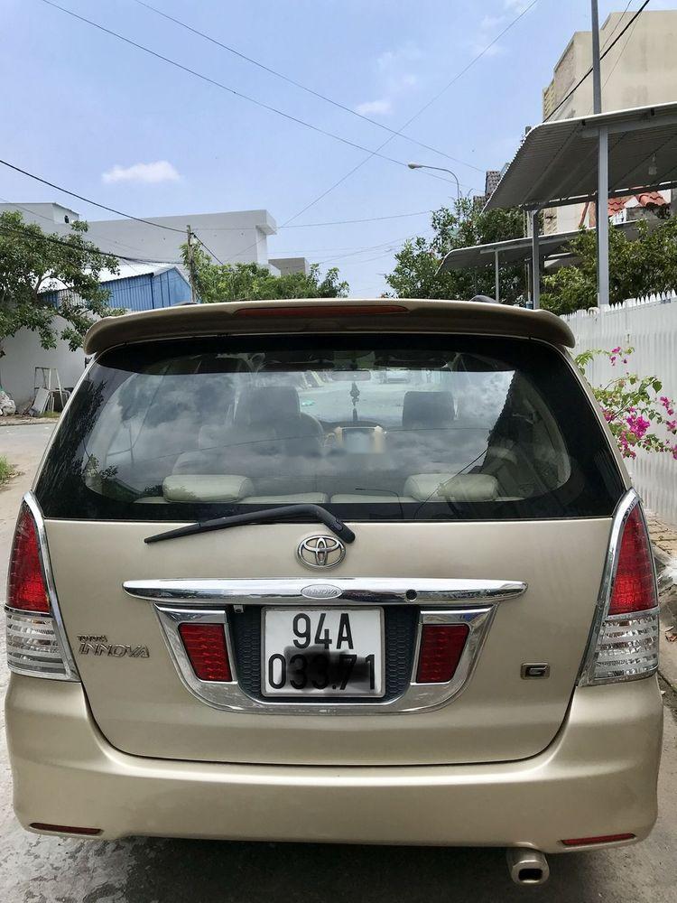 Toyota Innova 2008 - Bán ô tô Toyota Innova sản xuất 2008, màu vàng số sàn, giá 305tr