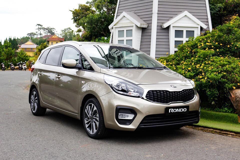 Kia Rondo GMT 2019 - Bán Kia Rondo 7 chỗ, giá chỉ 585tr, nhiều khuyến mãi, giao ngay