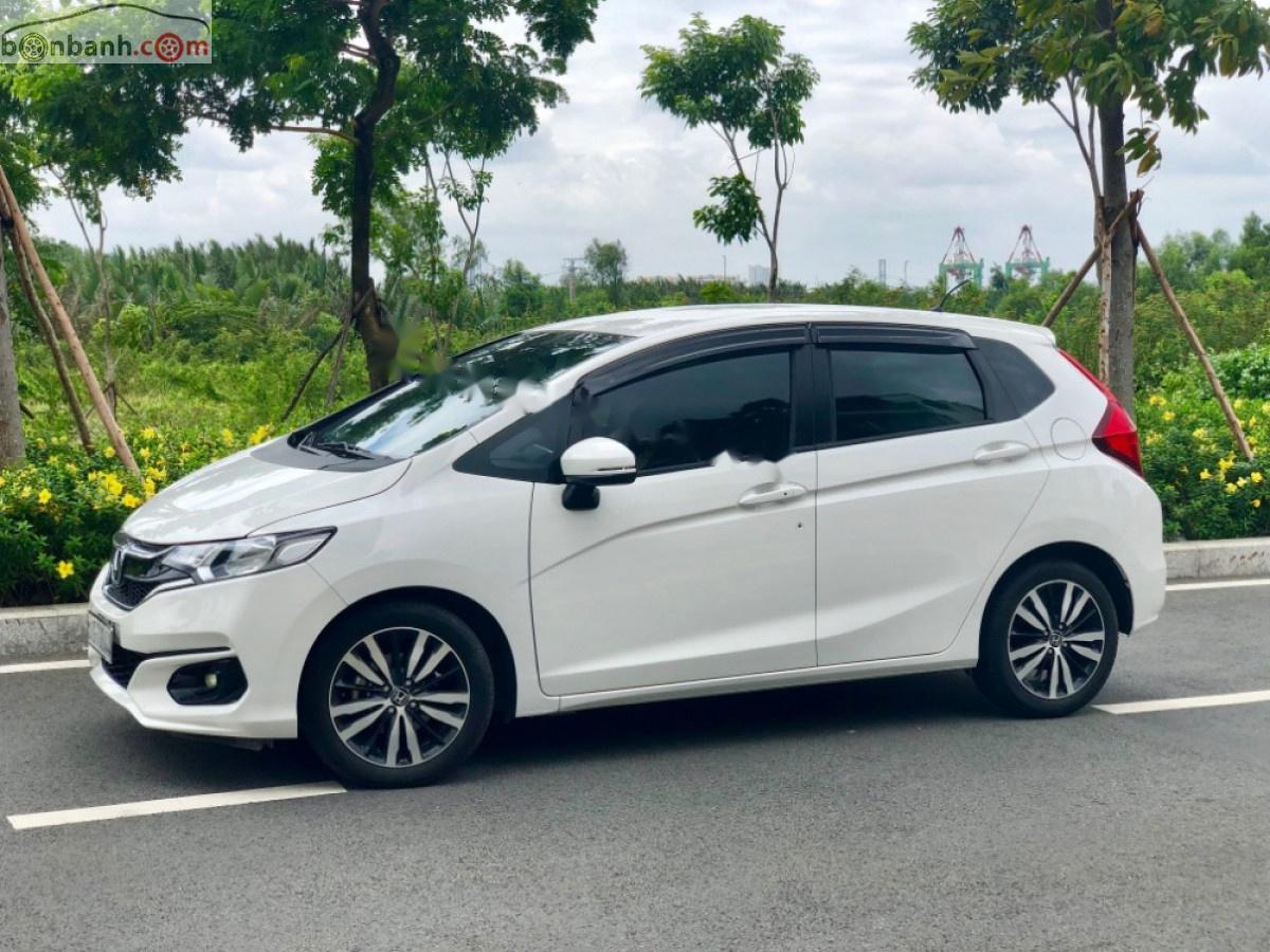 Honda Jazz VX 2018 - Cần bán xe Honda Jazz VX năm 2018, màu trắng, xe nhập