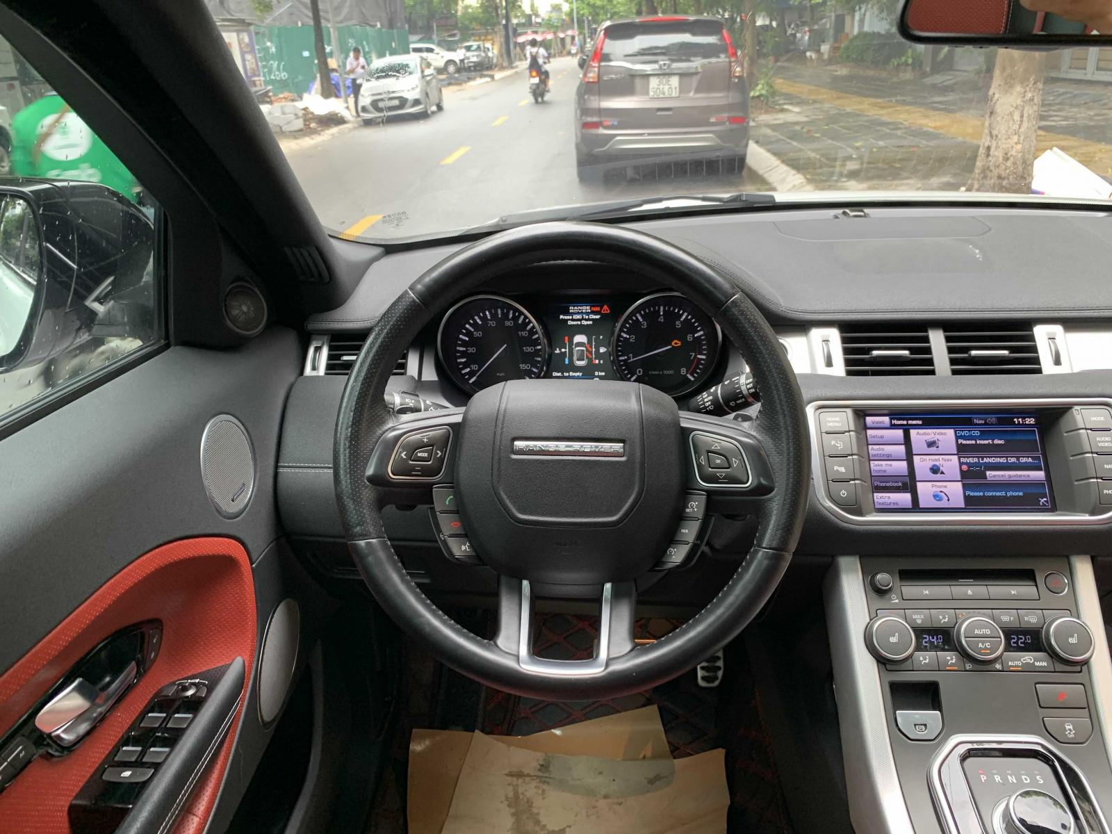 LandRover Evoque 2012 - Bán LandRover Evoque đăng ký 2012, màu trắng, xe nhập, giá tốt 1 tỷ 380 triệu đồng