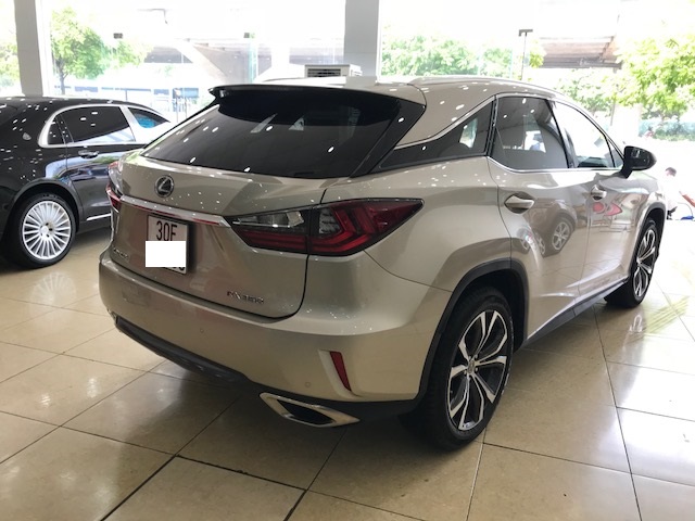 Lexus RX350 2017 - Bán Lexus RX350 Luxury sản xuất 2017, đăng ký 2018, màu vàng cát, nội thất nâu xe đẹp xuất sắc