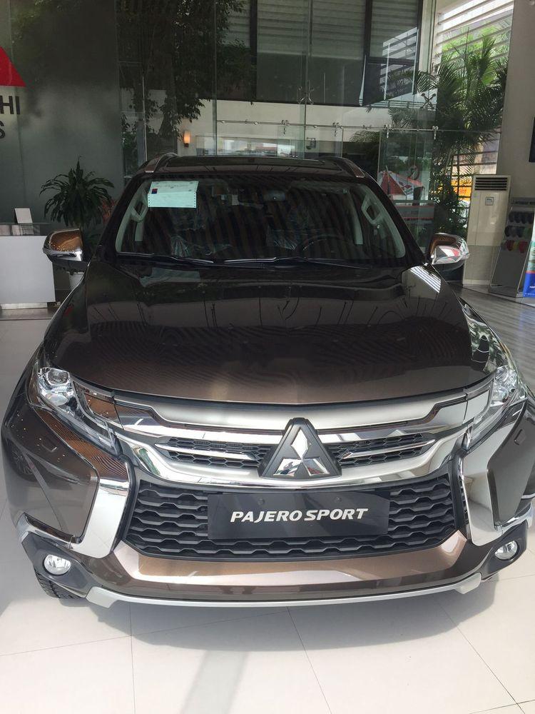 Mitsubishi Pajero 2019 - Bán xe Mitsubishi Pajero năm sản xuất 2019, màu nâu, xe nhập